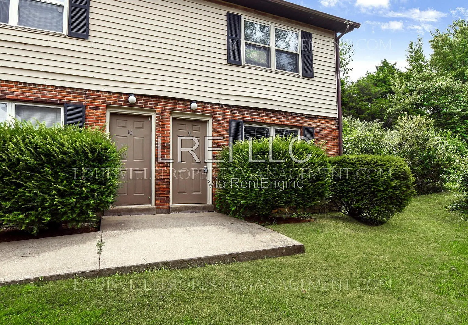 2 bed, 1.5 bath, 1000 sqft, $950 — Photo 2