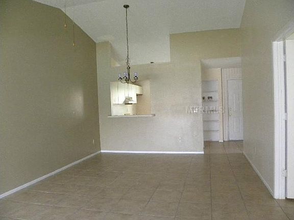 2nd image of 832 Park Villa Cir