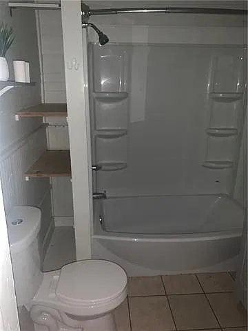 2 bed, 1.0 bath, 1494 sqft, $1,375 — Photo 4