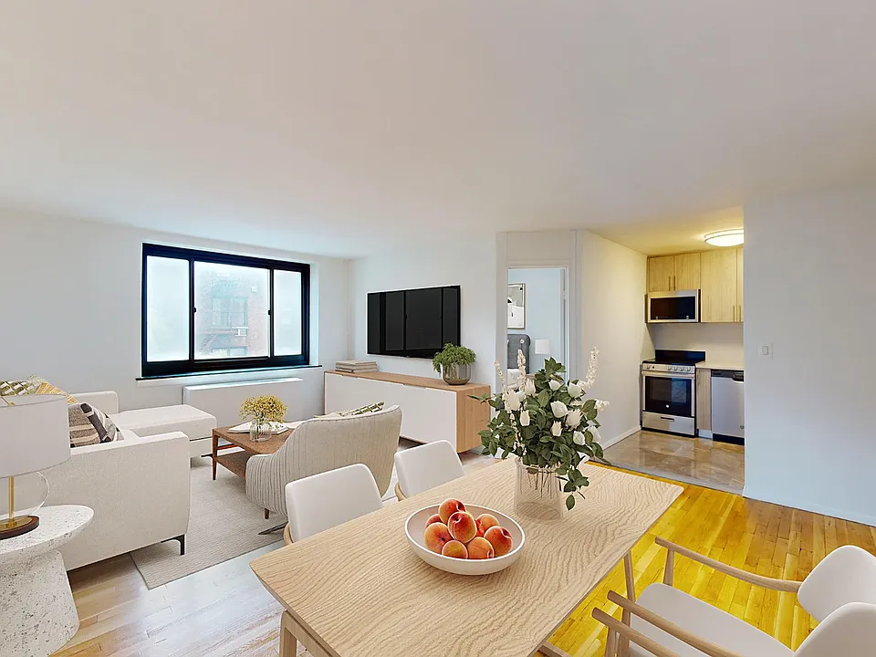 230 E 30th St #12J