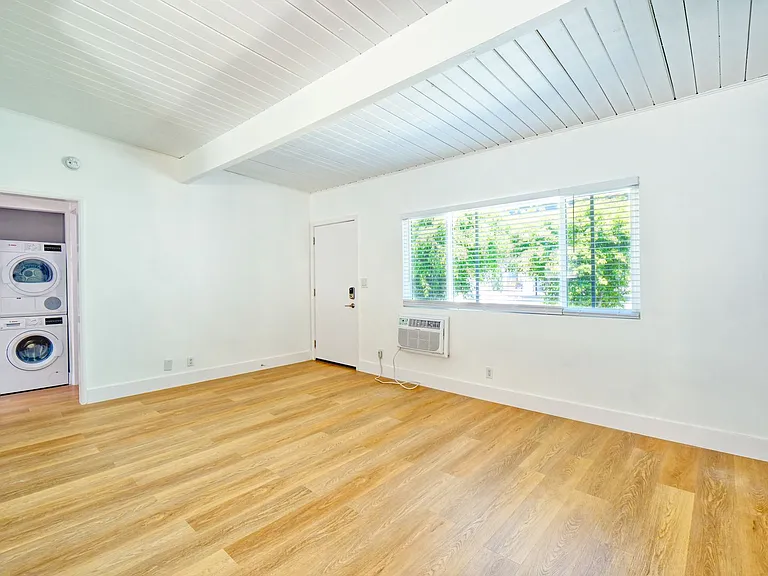 3721 Westwood Blvd — Photo 13