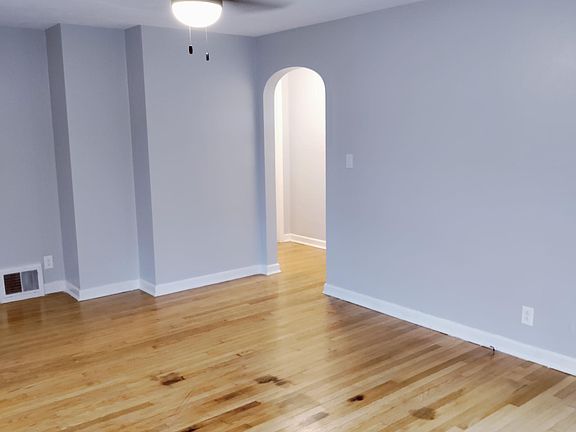 2nd image of 33 Moore Ave