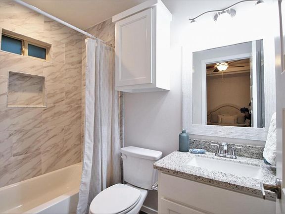 2nd image of 3904 Valeria St APT 4