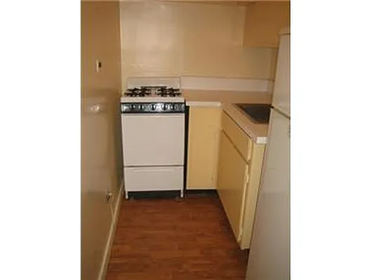 Rented by Douglas Elliman | media 15