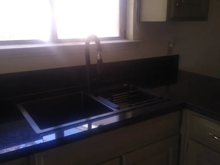 806 Cornfield Dr — Photo 2
