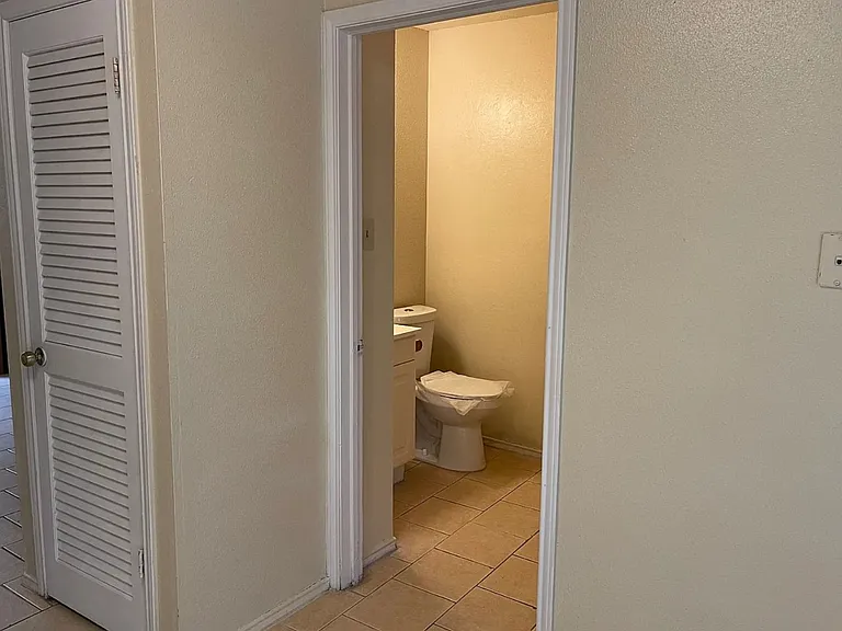 10649 Starcrest Dr #10655 — Photo 5