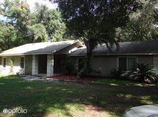 1212 S Taylor Rd, Seffner, FL 33584