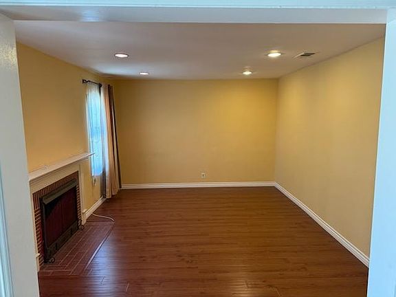 2nd image of 2817 Ceilhunt Ave