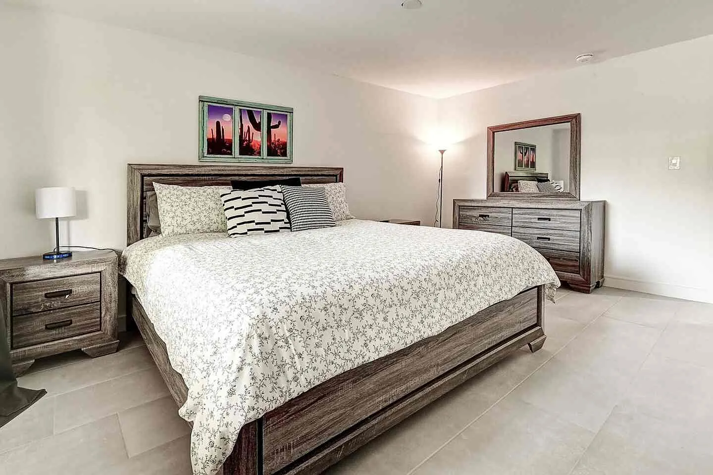 2 bed, 1.5 bath, 1039 sqft, $3,000 — Photo 4