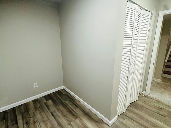 2nd image of 14 Robyn Dr