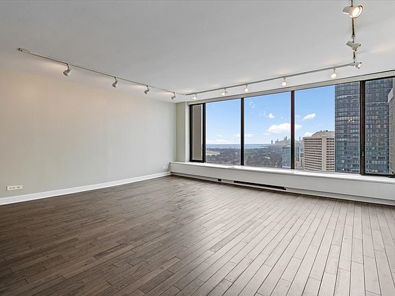 4th image of 5455 N Sheridan Rd APT 3406