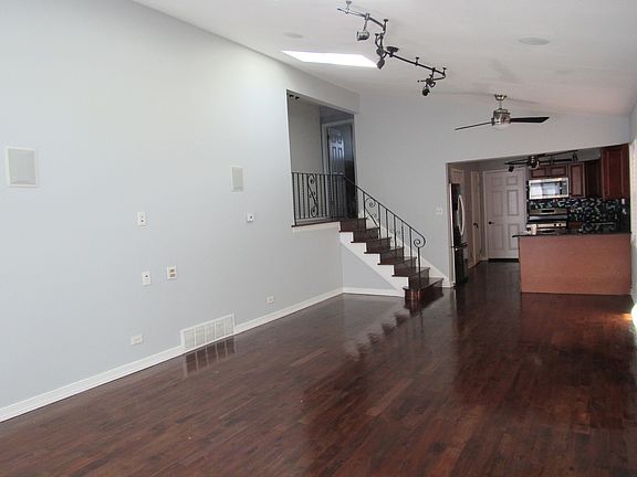 3rd image of 14308 Kenwood Ave
