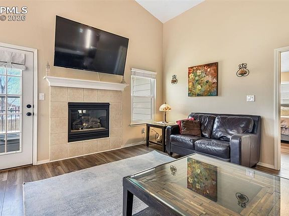 5th image of 6609 Cottonwood Grove Dr