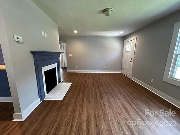 4th image of 326 Westwood Dr