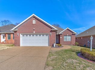 2916 Betsy Ct, Evansville, IN 47720
