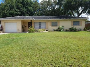 10813 117th Ave, Seminole, FL 33778