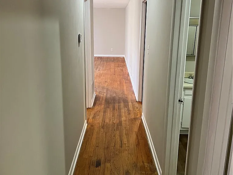 2252 S Milledge Ave — Photo 3