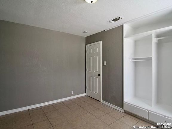 4th image of 611 Ellor Dr #611