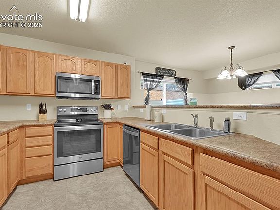 2nd image of 2280 E La Salle St Unit 108