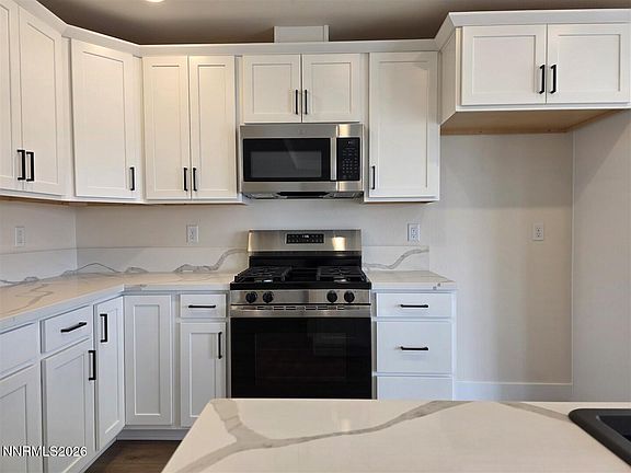 4th image of 203 Cleek Ct