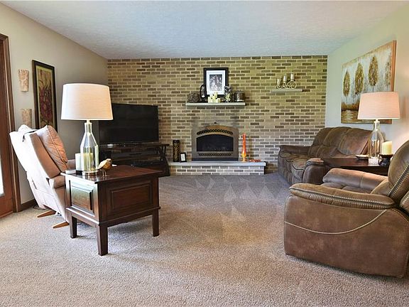 5th image of 1189 Julia Dr
