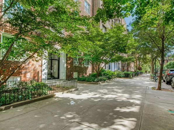 30 Monroe Place 3A image 7 of 7