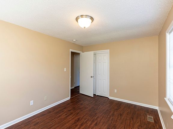 5th image of 533 20th Ct NE