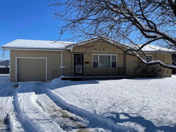 206 N Twin Pines Ave, Haysville, KS 67060