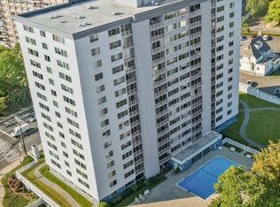 1 Strawberry Hill Ave APT 15C, Stamford, CT 06905