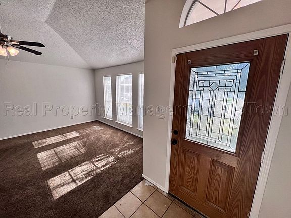 3rd image of 6008 King William Dr