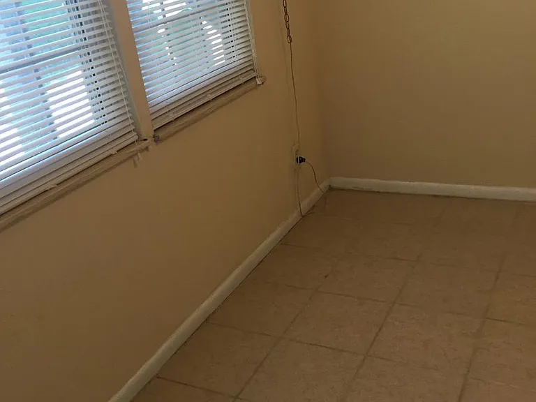 222 Lake Ella Dr #B-8 — Photo 6