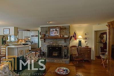 3rd image of 138 Draketown Ln