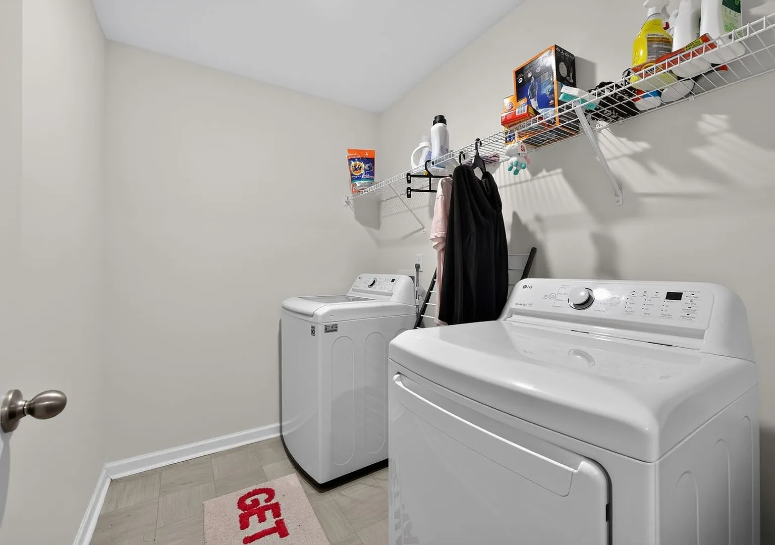 Charming 3BR House in Conover — Photo 4