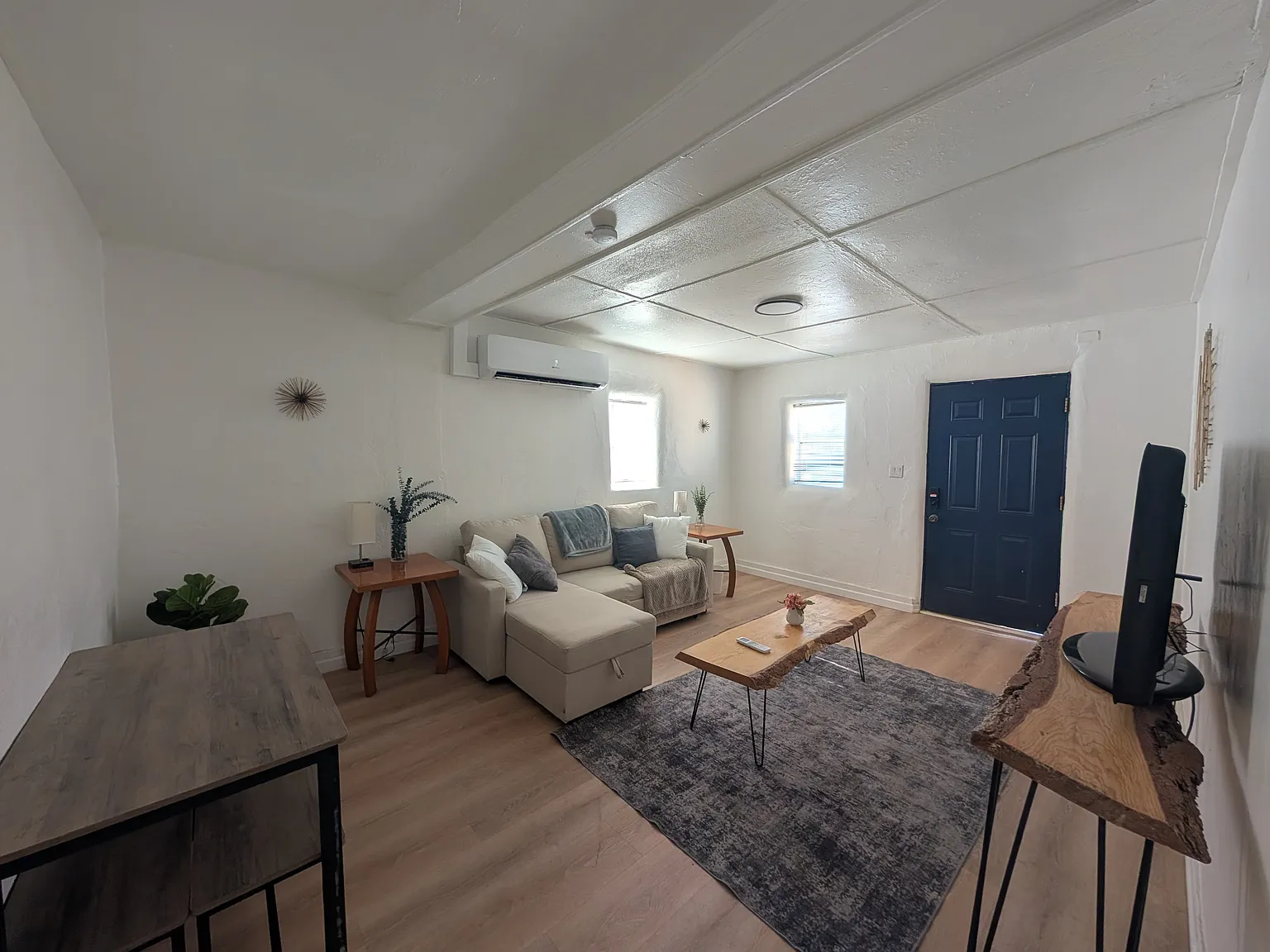 1 bed, 550 sqft, $1,550 — Photo 2