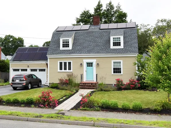 444 Upham St, Melrose, MA 02176