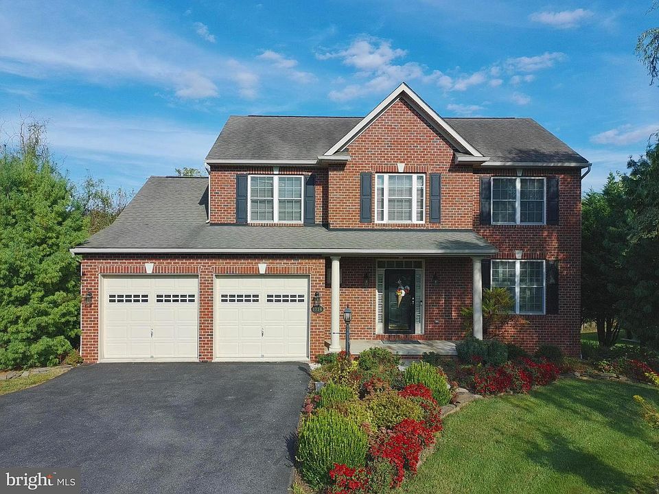 1st image of 1736 Carrera Dr