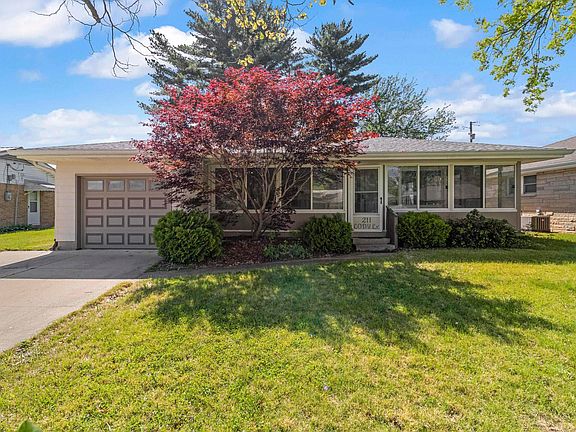 2nd image of 211 Lody Ln