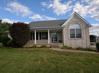 47 Meadow Lake Dr, Taylorsville, KY 40071
