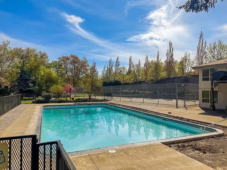 10047 SW Trapper Ter — Photo 19