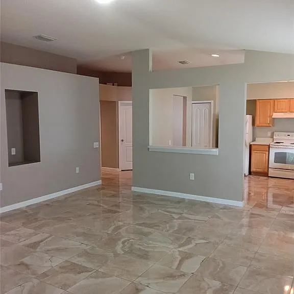 7724 Outerbridge St — Photo 6