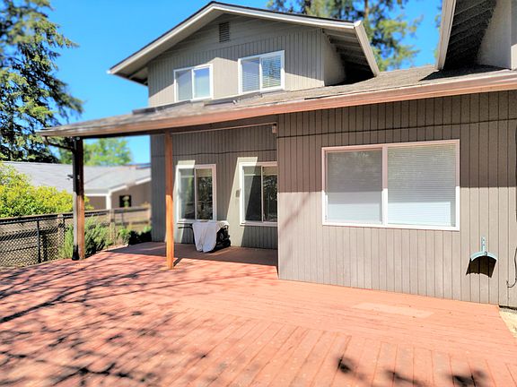 2nd image of 8411 SE 46th St