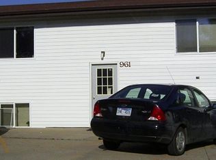 961 S Blaine Ave, Sioux Falls, SD 57103