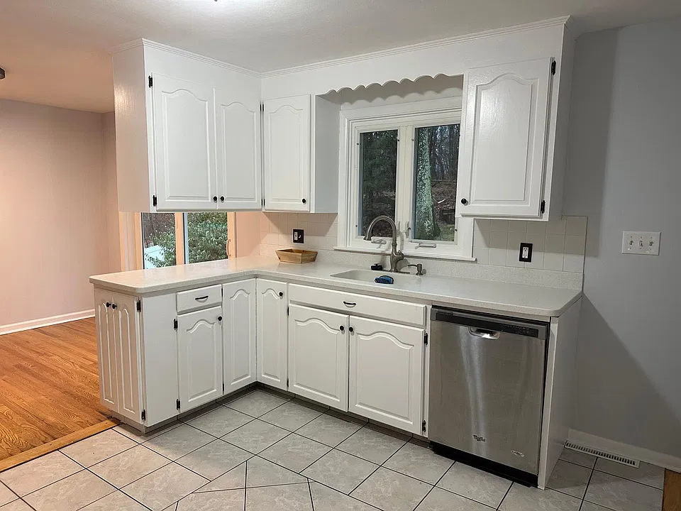 144 Harwood Rd