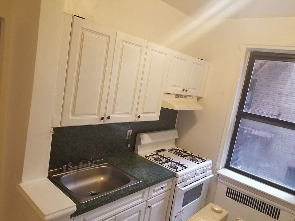 1st image of 2325 Ocean Ave APT 1A
