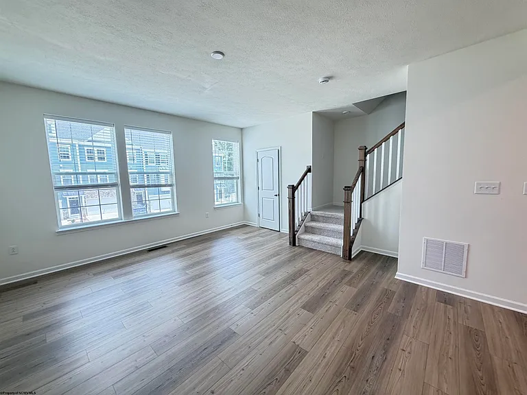 42 Dover Ct — Photo 11