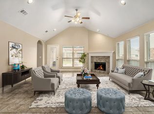 1002 Foxtail Dr, Mansfield, TX 76063