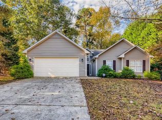 530 Flintlock Dr, Dacula, GA 30019