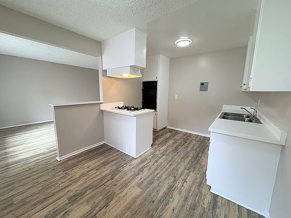 4th image of 4920 Maine Ave #J