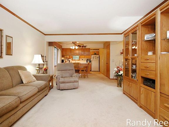 3rd image of 6710 Leisure Creek Dr SE #28