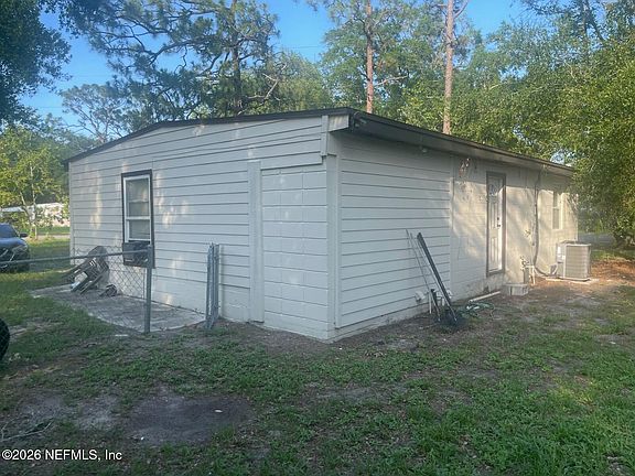 4th image of 10491 PINEHURST Drive